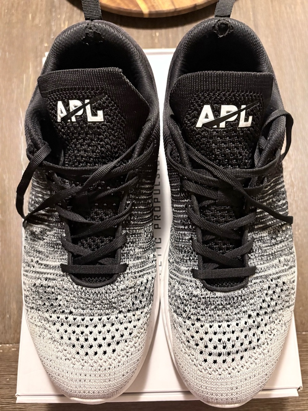 APL Men's Black & Heather Gray  TechLoom Knit Trainers lululemon mens size 14